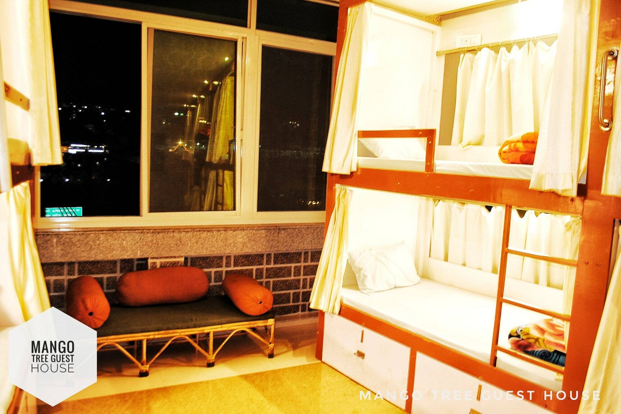 Mango Tree Guest House Rishikesh Bagian luar foto